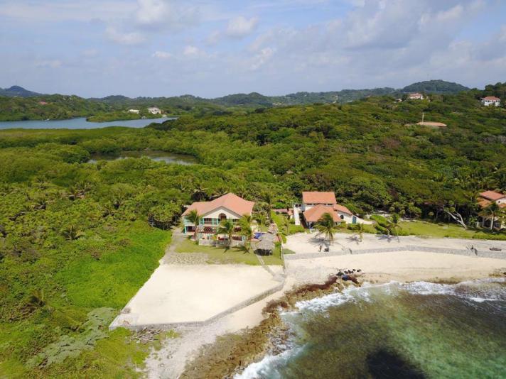 Casas en venta en Parrot Tree, Roatán Quierocasa.hn